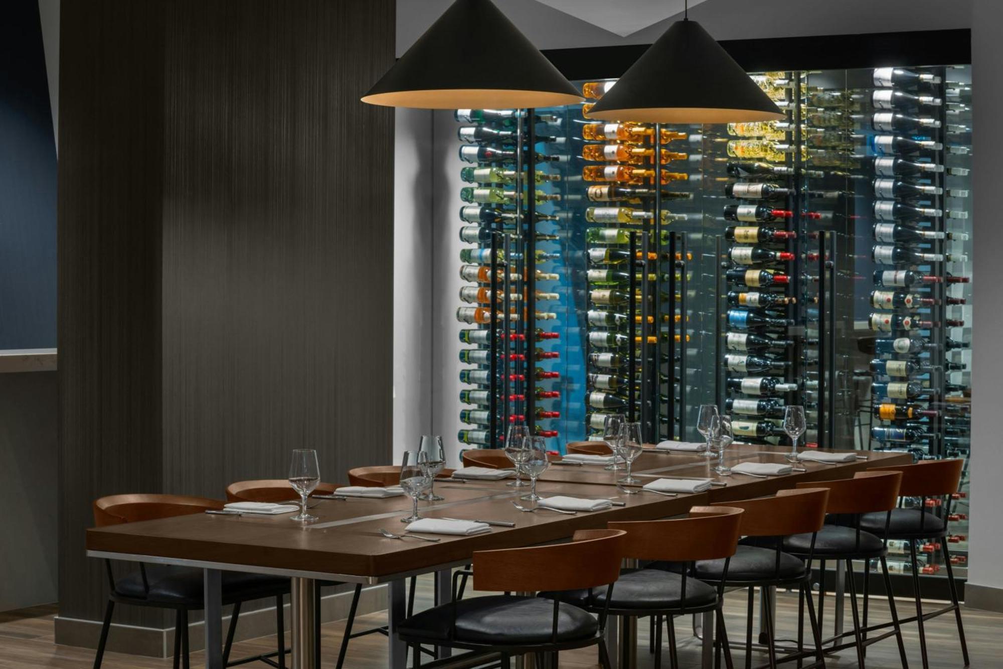 The Dorian, Autograph Collection Hotel YYC Exterior foto
